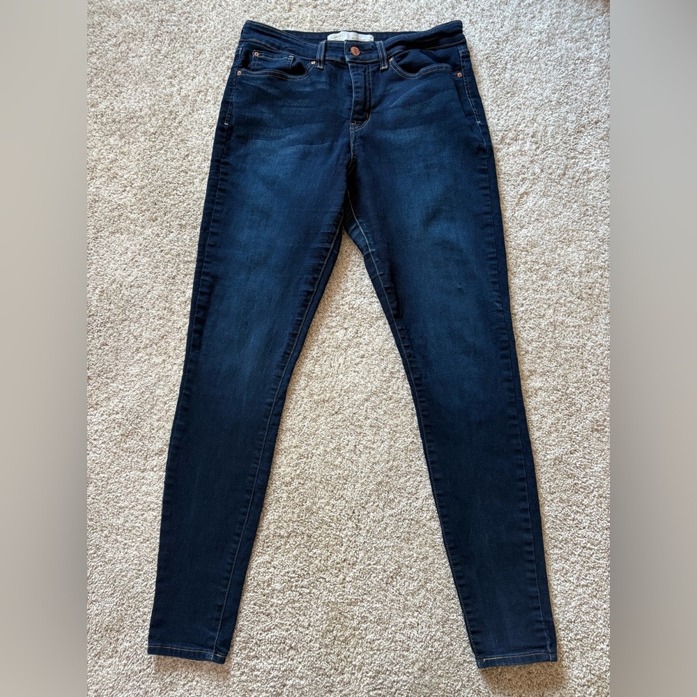 Signature by Levi Strauss Women’s Skinny Jeans